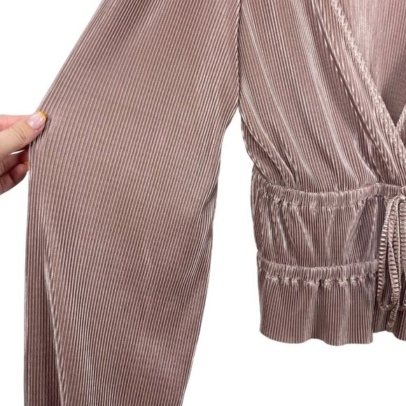 Zara Pleated V Neck Long Sleeve Ribbed Metallic Taupe Top Size Medium - Picture 7 of 12